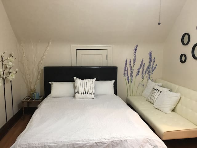 Airbnb Cleveland Heights Vacation Rentals Places To