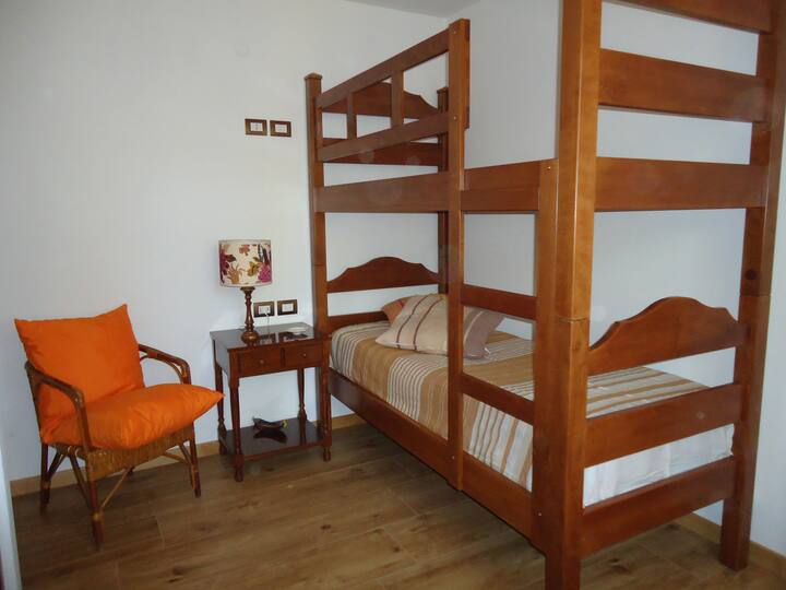 Camera doppia con armadio