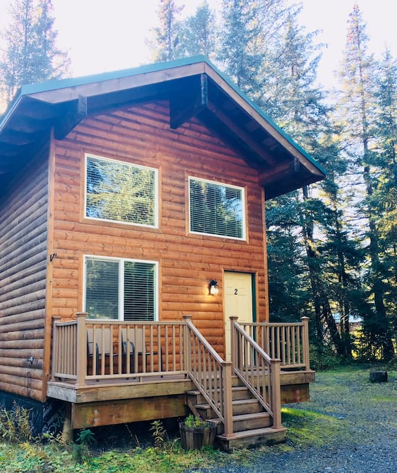Borealis Cabin Private Cabin W/Loft, Sleeps 6 Cabins for Rent in