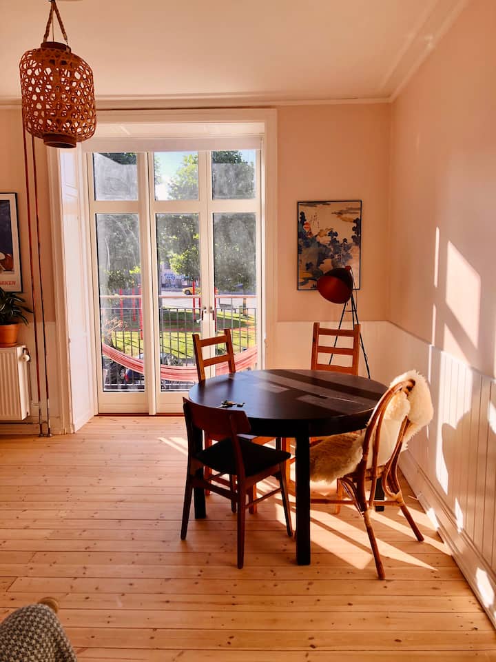 Central Apt. In Trendy Nørrebro. Close To Metro - Kopenhag
