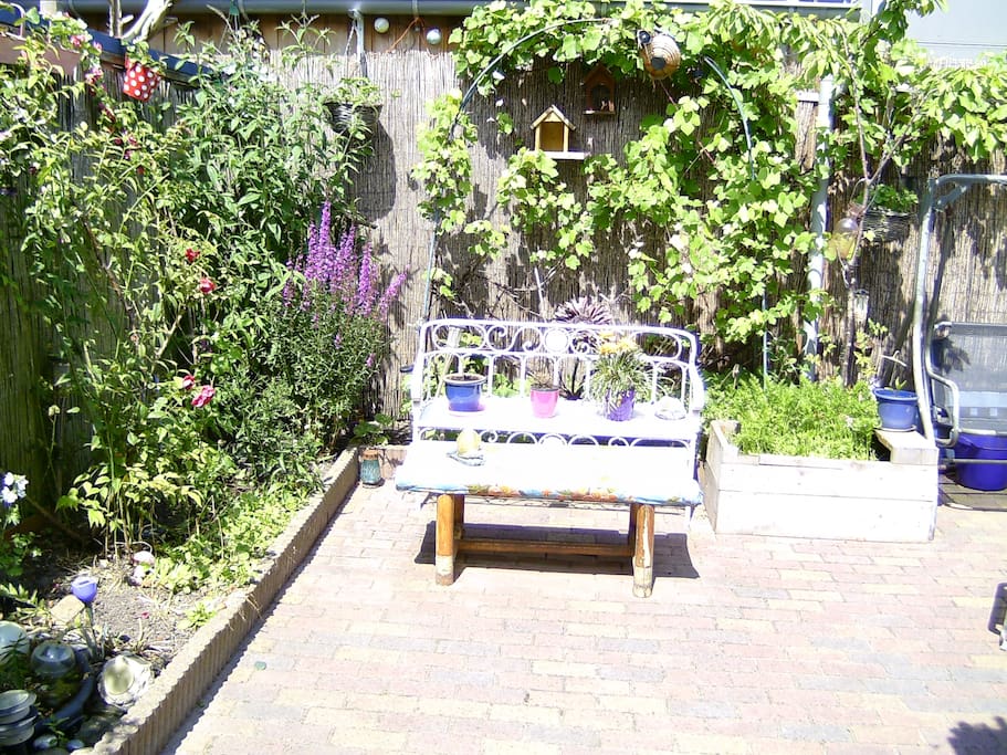 Heerlijke achtertuin/plaats.