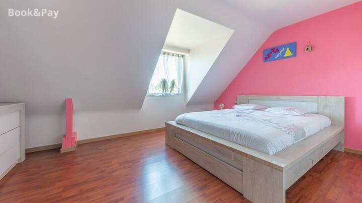 Საწოლი 160x190 სმ 
Იატაკზე 