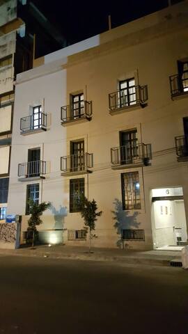 Fachada antigua 1 cuadra de reforma gallery image 4