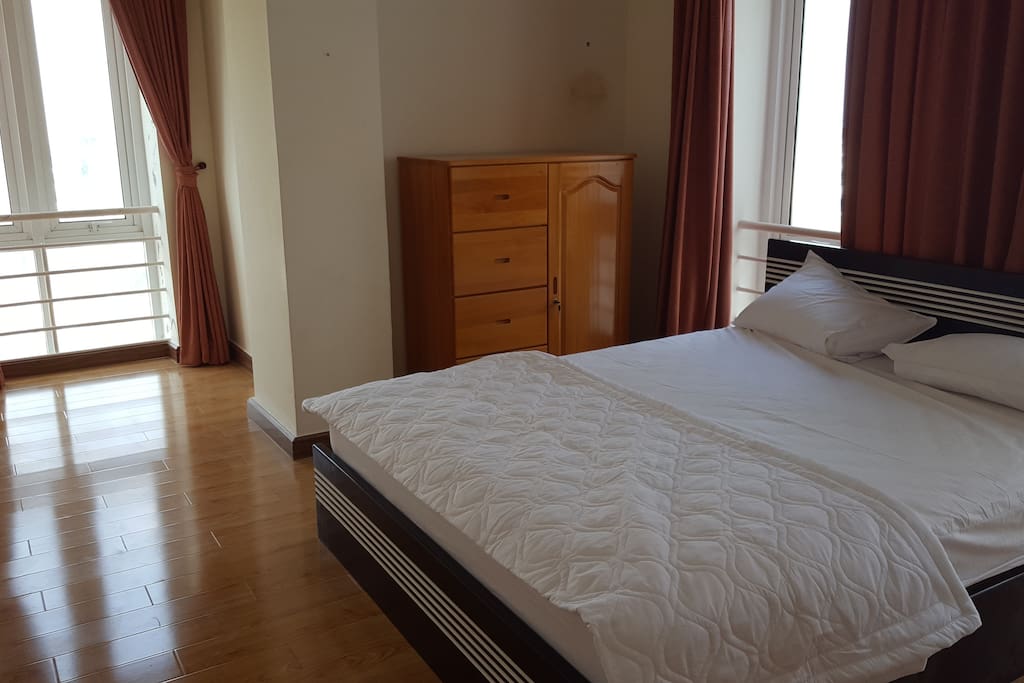 1st bedroom