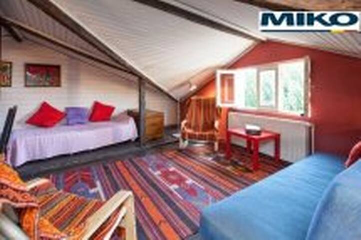 Original Wood House Taksim (upto 14 guests) gallery image 4