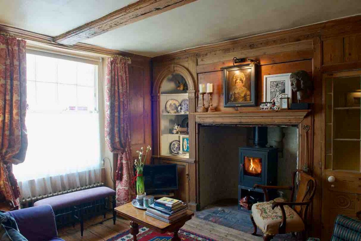 Popular Airbnb listing: Fanny’s Dilemma, Middle Street in Deal