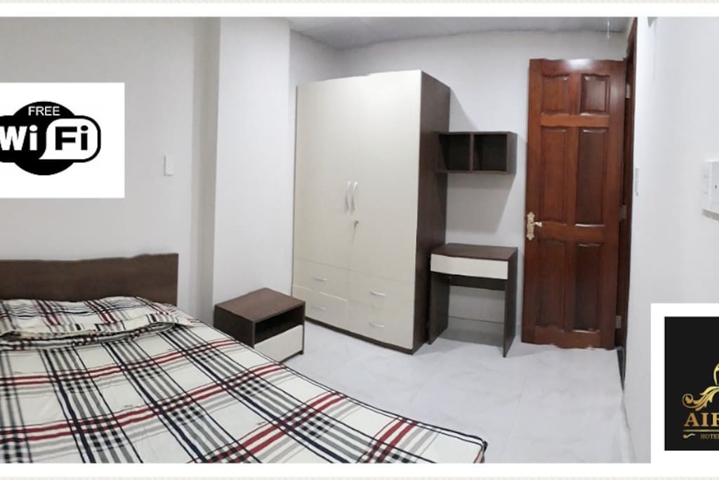 The bedroom with a comfortable queen bed size like staying in a hotel.