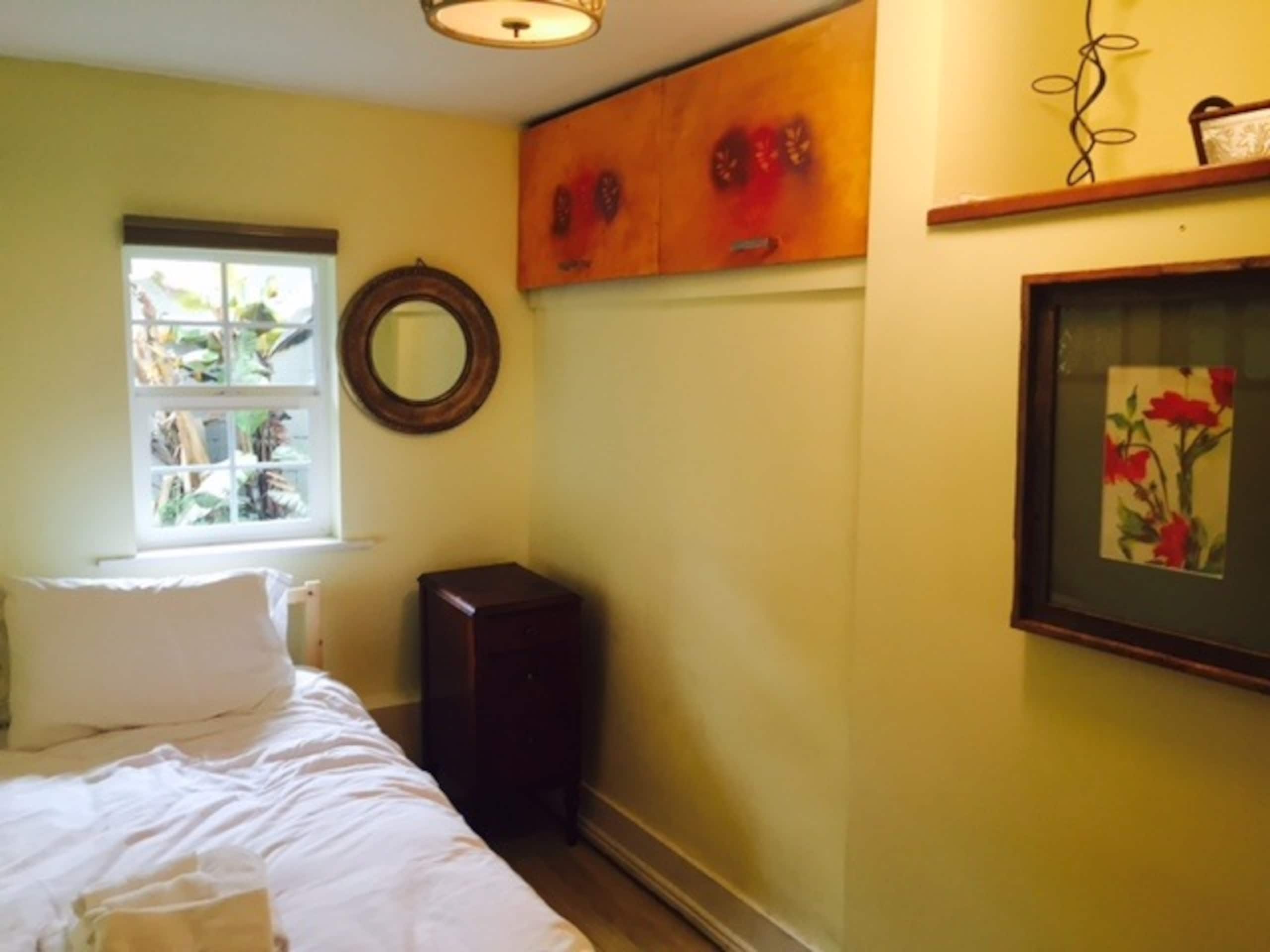 Mission Bernal 2 BR Charmer - Image 14