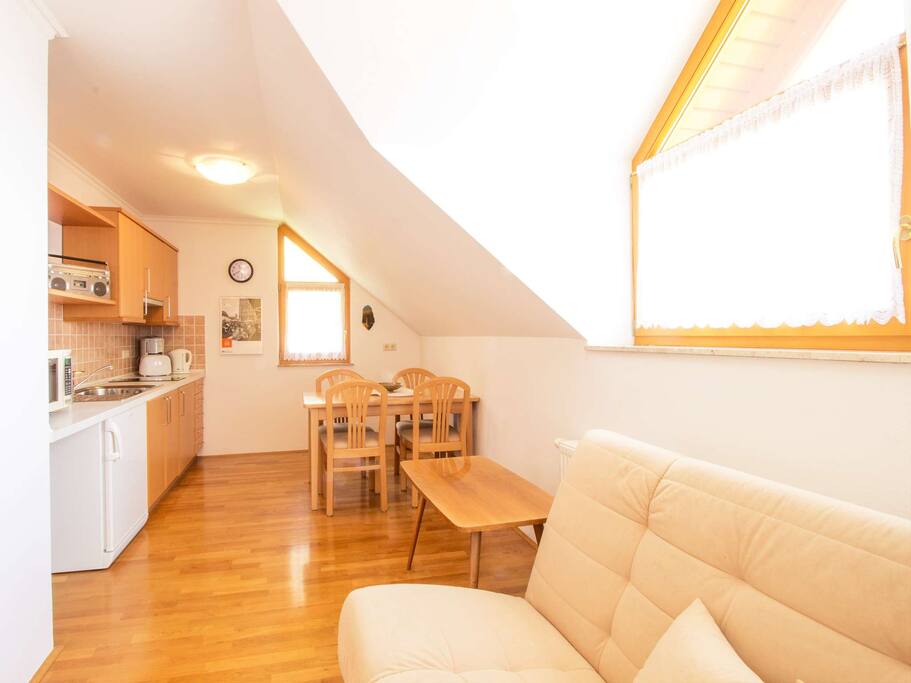Living room / kitchen