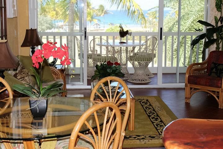 Calypso Condo, Family Friendly Luxury on the Water
