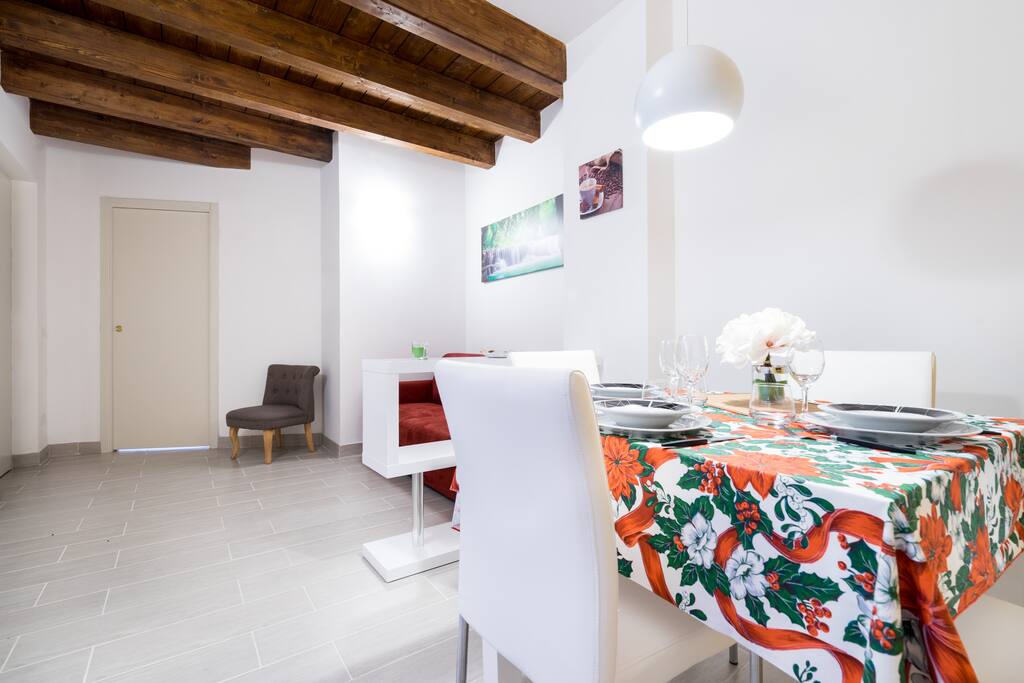 Wi-fi ed aria condizionata in tutti gli ambienti / Wifi and air conditioners in all the rooms