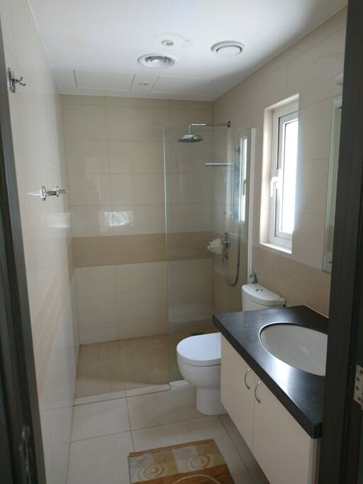 en suite in each bedroom