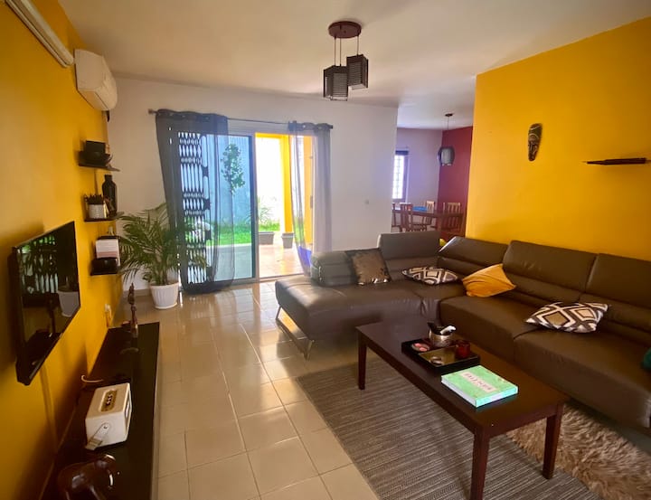 Bright townhouse with garden Townhouses for Rent in Abidjan, District des Lagunes, Côte d