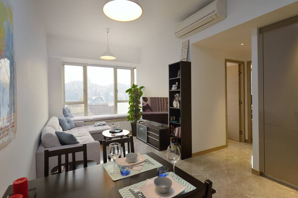 Living room - dining area