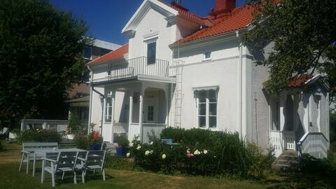 Entire turn-of-the-century villa- a stone's throw from city centre