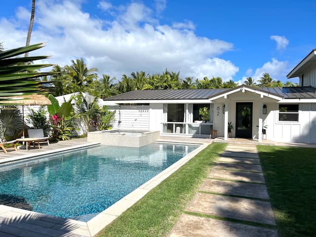 Beautiful Kailua Home – 1 House From Beach!
