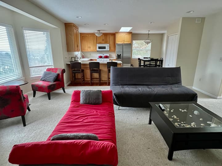 1000+ Sq Private 2b1.5b Unit In Gated Area - Gladstone, OR