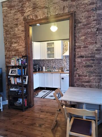 3.kat 3+1, 2 banyo, balkonlu Galata kulesi 20 adım