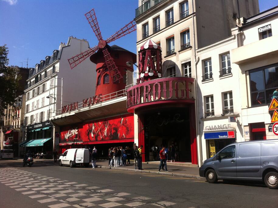 Moulin rouge juste en bas de chez moi