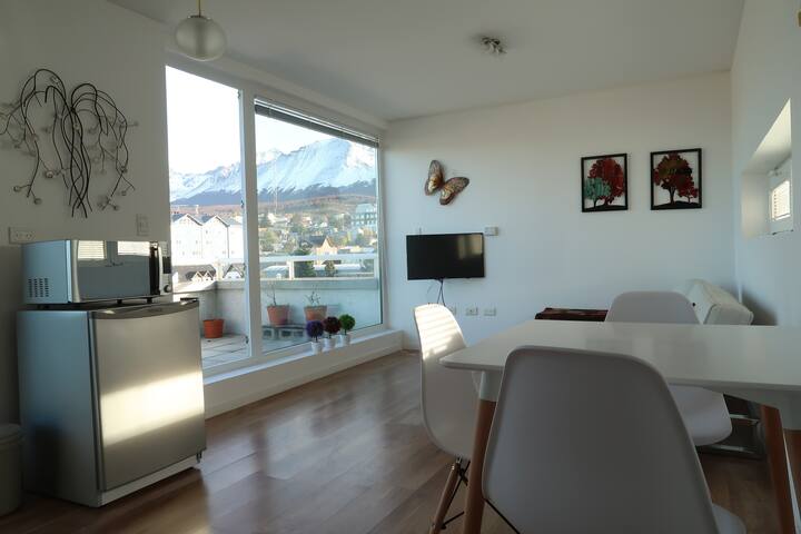 Luminous, centric with terrace and wonderful views