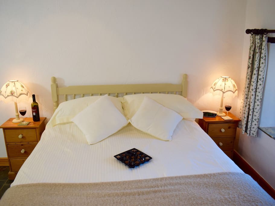 The Bedroom in Hydrangea Cottage