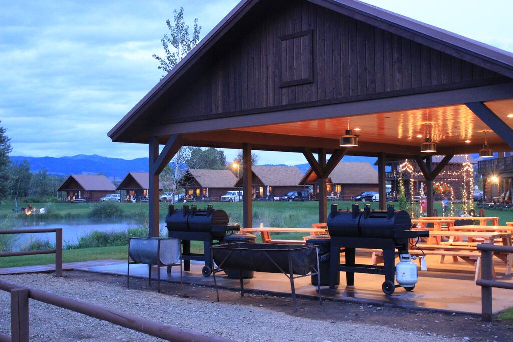 Pavilion available for Large Groups (additional fee)