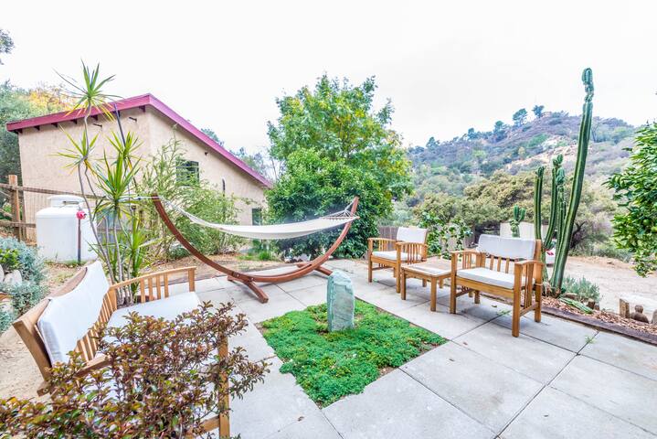 Unique Topanga Retreat 3-Building Compound gallery image 4