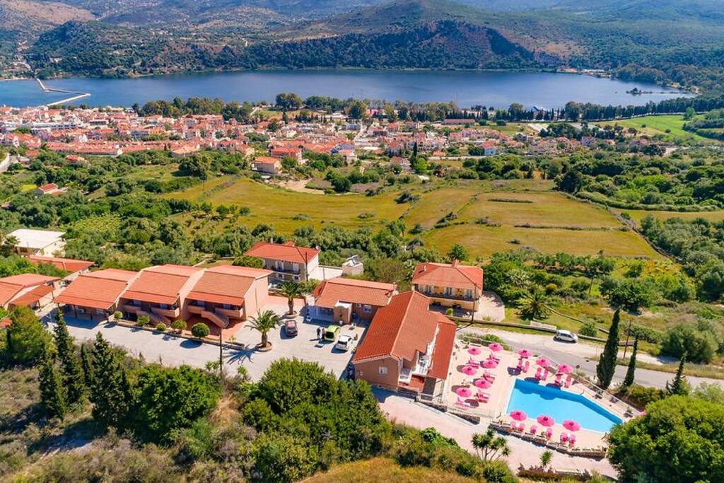 Kefalonia Holiday Suites Apartments