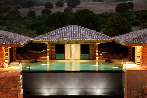 Exceptional triple chalet facing the sea