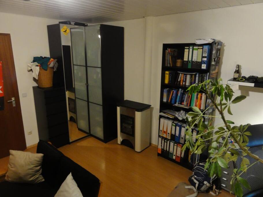 Kleiderschrank