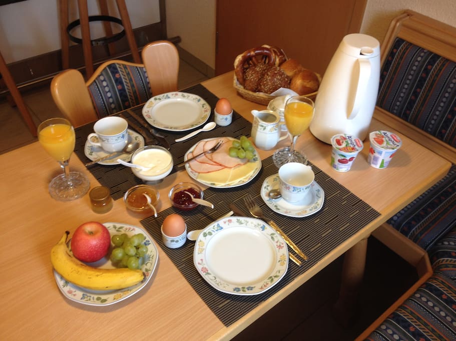 Frühstückstisch