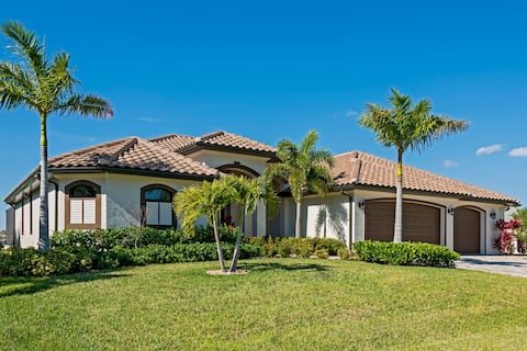 Luxury Vacation Home with direct Gulf access