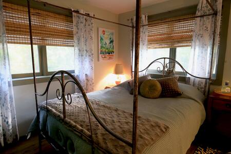 Boone Cocoon , wood fired sauna upgrade available