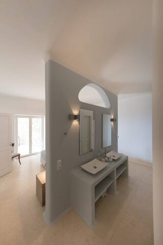 Chef included by Fantasia Villas: Villa Madison gallery image 3