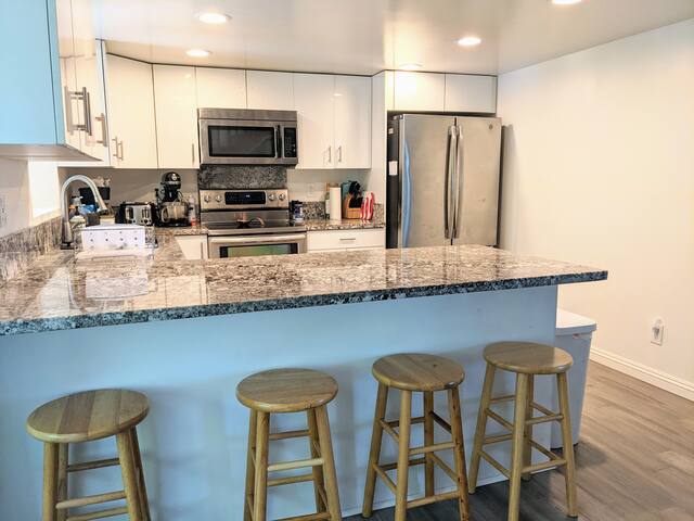 Hauula Beach Hale gallery image 3