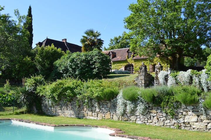 Couzedoux Barn