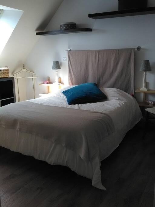 Chambre au rez de chaussée avec douche