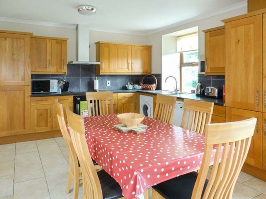 Open plan kitchen/living area