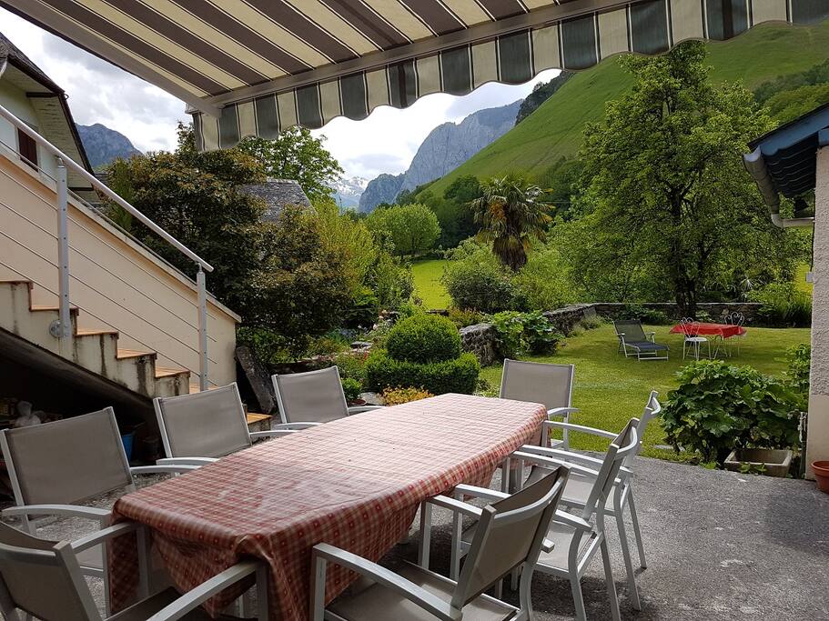 LA TERRASSE
