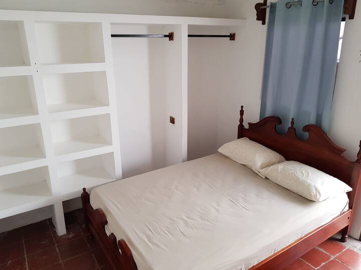 Room with private bathroom with fan. — 0 bedroom vacation rental in Granada