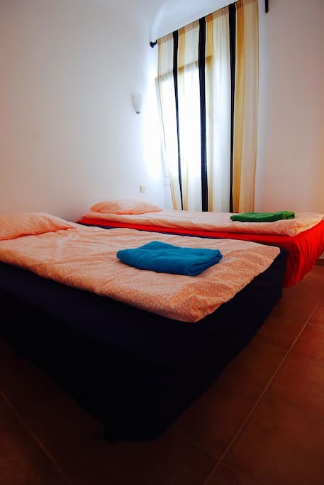 Dormitorio privado / compartido para 2 personas