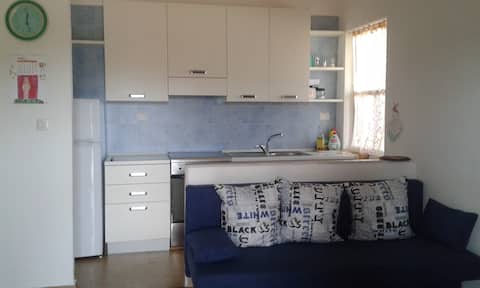 Top performing Airbnb: Ground floor with garden in semi-detached house in the countryside in Alghero