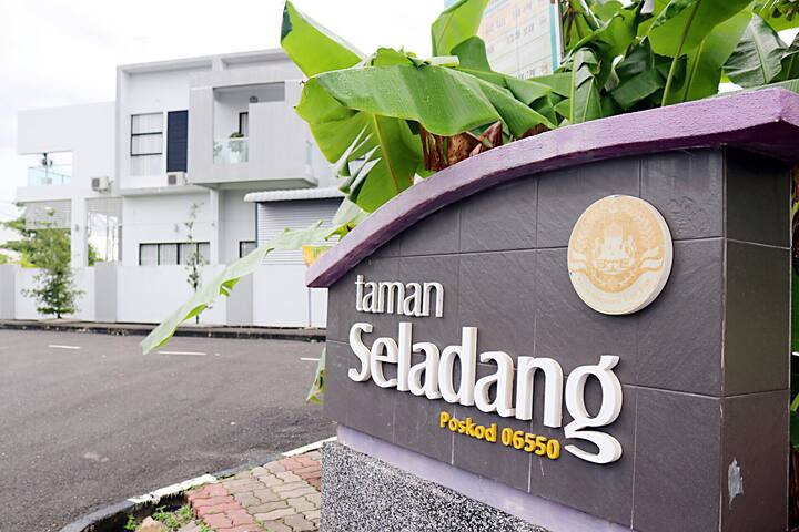 Gunung Keriang Vacation Rentals & Homes - Kampung Gunung Hulu 