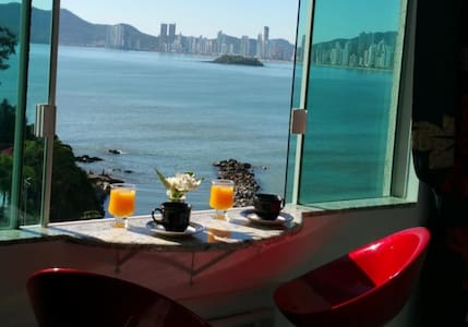 LoveNest with private sea view Kitnet vista ao mar