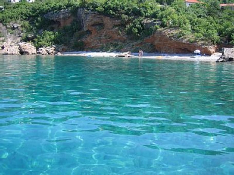 Beach Bunica - 40 meters away from house.