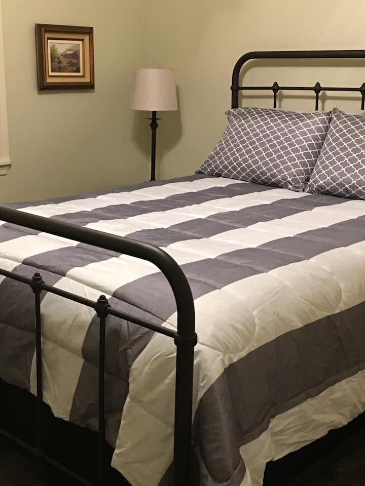 LIT QUEEN SIZE