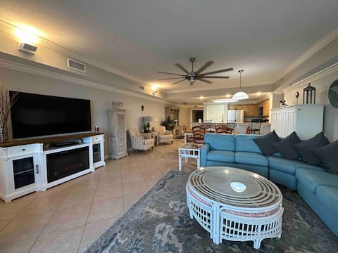 Popular Airbnb listing: Escapes 1304 - Beachfront, Pools, Spa, Sauna, BBQ in Orange Beach