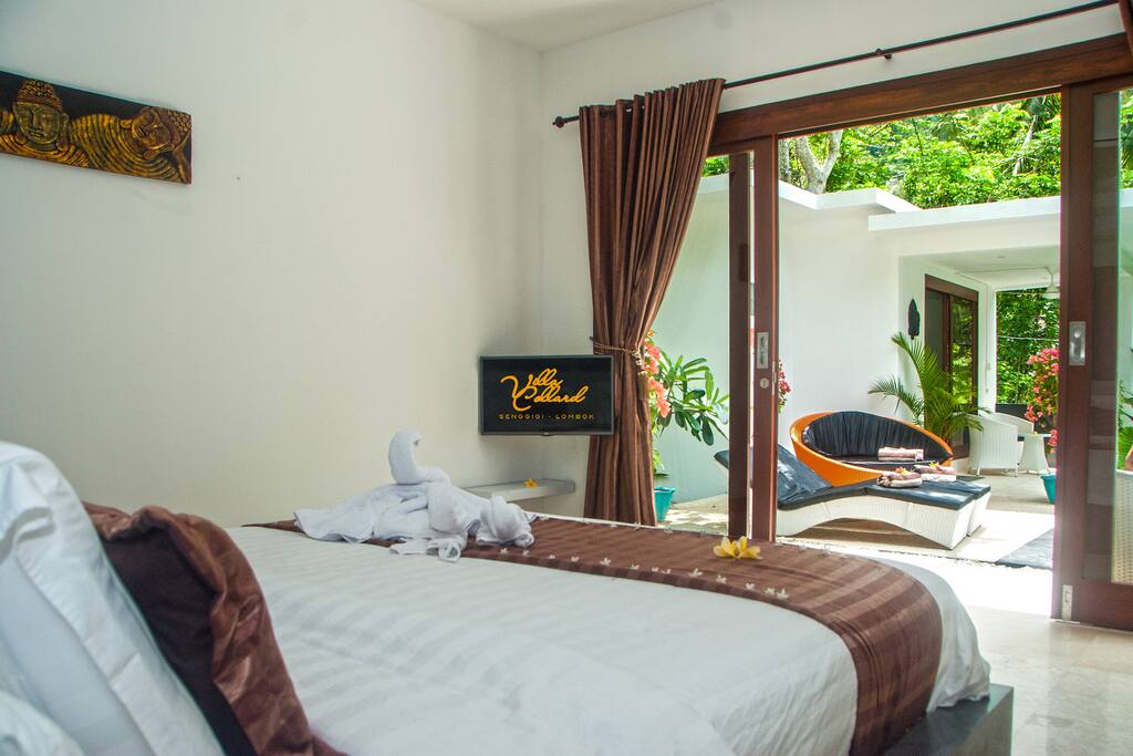 Villa Collard - Master Bedroom 1