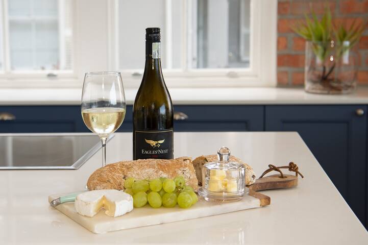 Le Vine Constantia: Luxury guest house gallery image 4