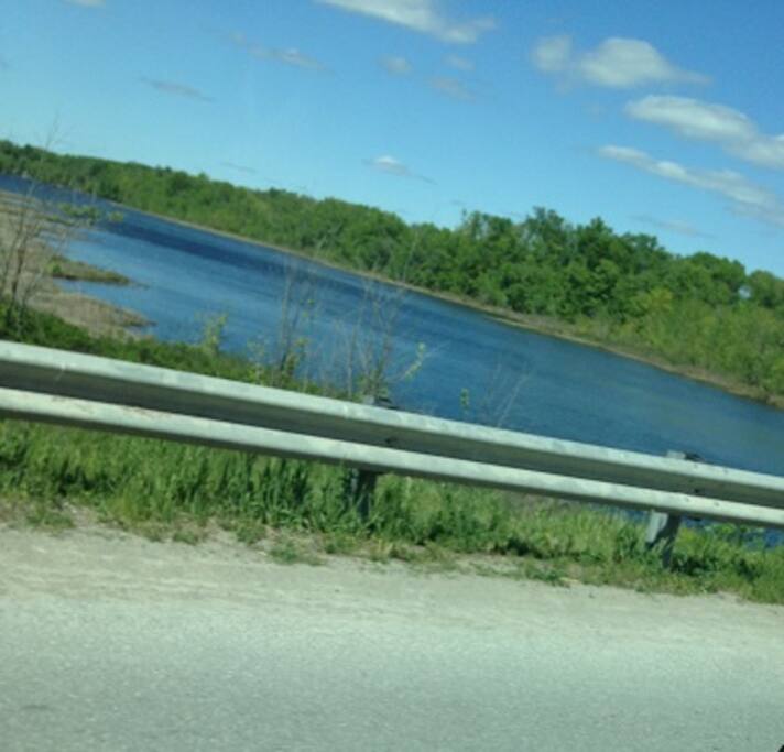 3 km's from cottage Lakes best fishing Hole